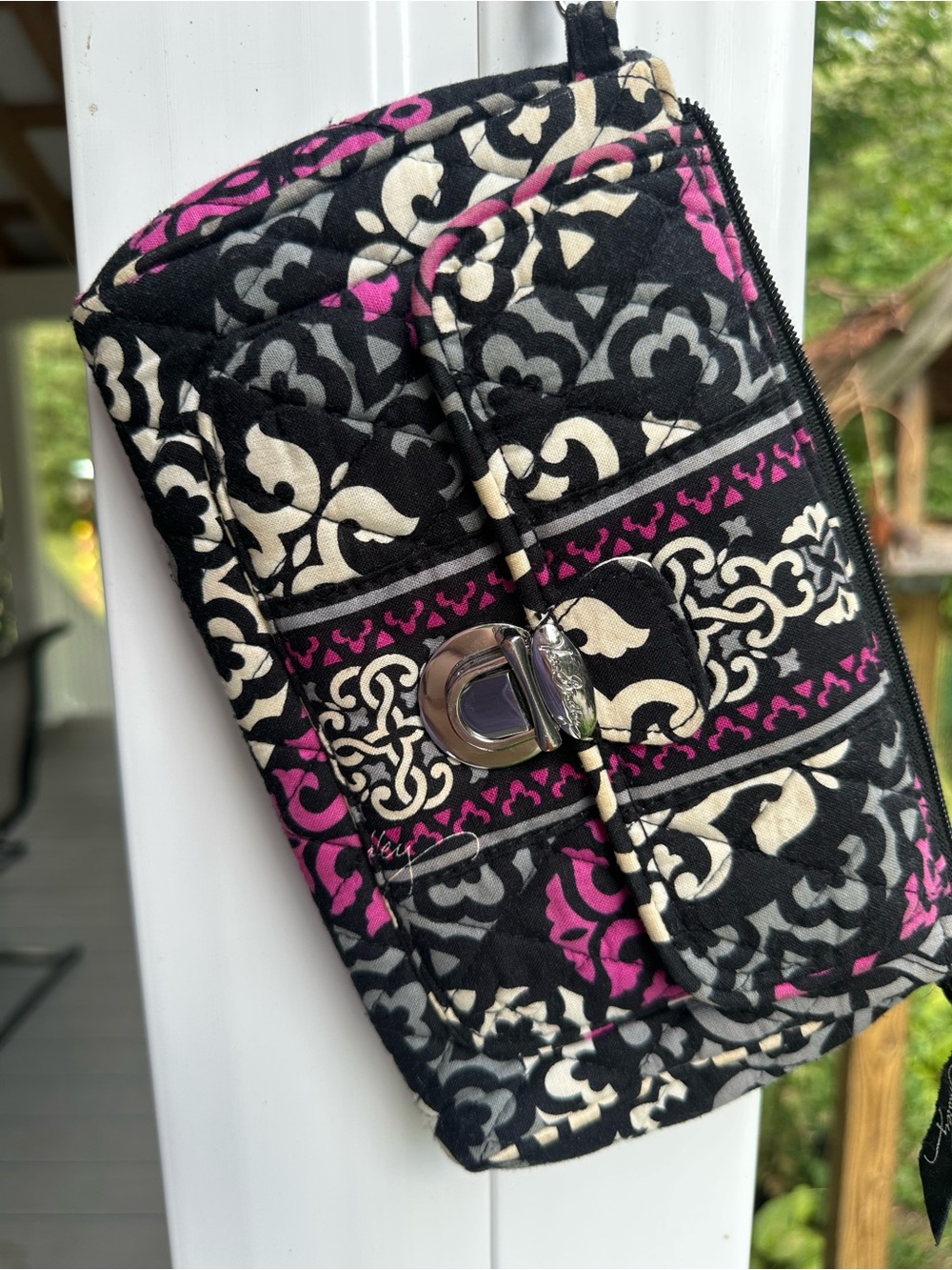 Vera Bradley Canterberry Magneta Pushlock Wristlet